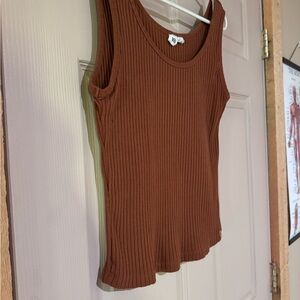 Never worn, washed once, no fragrance, brown, tentree tank top.